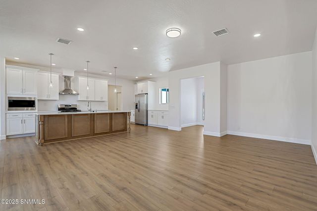 1404 S Tularosa Street, Deming, NM 88030