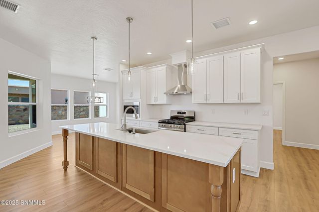 1404 S Tularosa Street, Deming, NM 88030