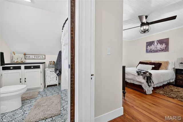 2925 Macklind Avenue, St Louis, MO 63139