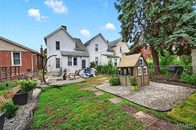2925 Macklind Avenue, St Louis, MO 63139