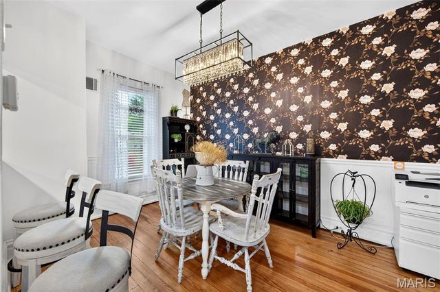 2925 Macklind Avenue, St Louis, MO 63139