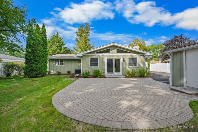 11611 Douglas Avenue, Huntley, IL 60142