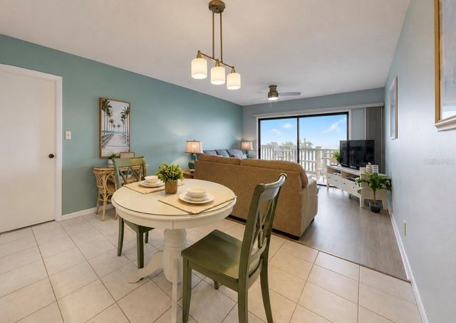 810 BAHIA DEL SOL DRIVE 16, Ruskin, FL 33570