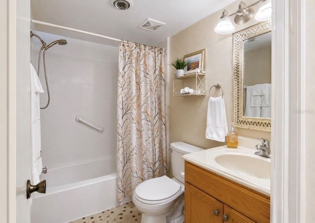 810 BAHIA DEL SOL DRIVE 16, Ruskin, FL 33570