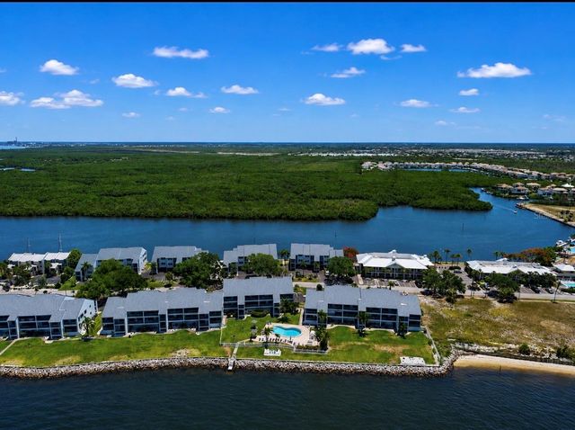 810 BAHIA DEL SOL DRIVE 16, Ruskin, FL 33570