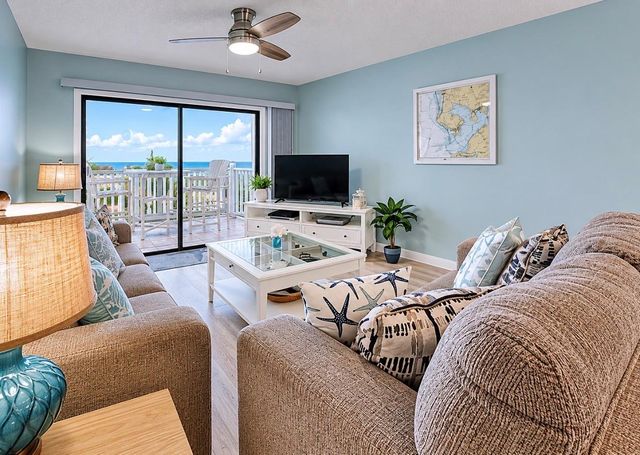 810 BAHIA DEL SOL DRIVE 16, Ruskin, FL 33570