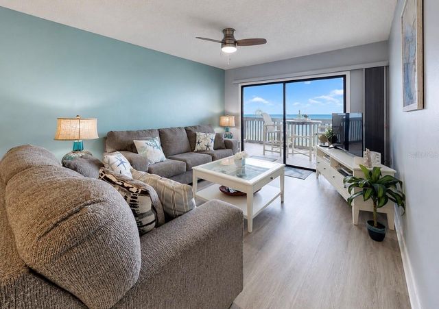 810 BAHIA DEL SOL DRIVE 16, Ruskin, FL 33570