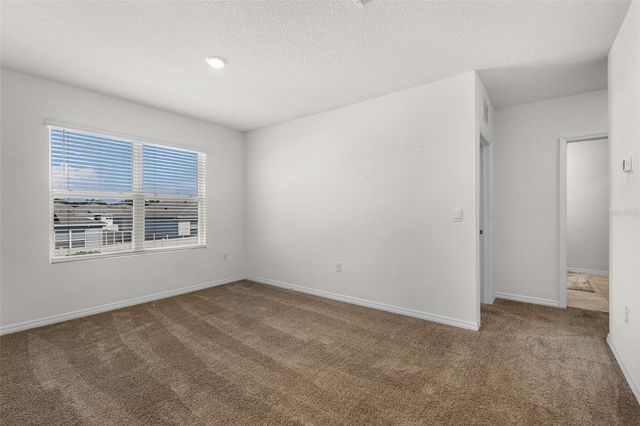 2024 GRIFFIN OAKS WAY, Tavares, FL 32778