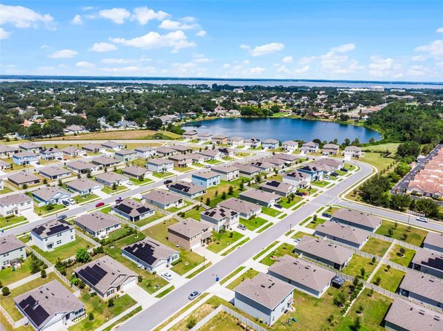 2024 GRIFFIN OAKS WAY, Tavares, FL 32778