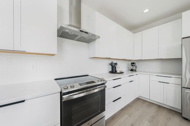W170 ERV COURT, Kaukauna, WI 54130