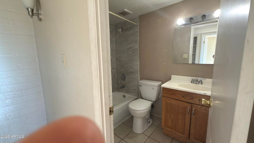 4605 E PUEBLO Avenue, Phoenix, AZ 85040 — photo 5
