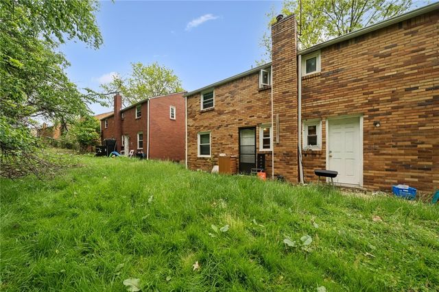 8166 Chaske St, Verona, PA 15147