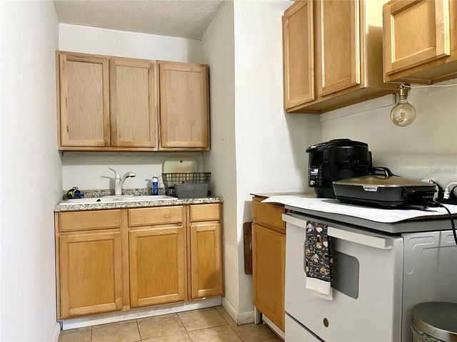 607 N FORREST AVENUE, Kissimmee, FL 34741