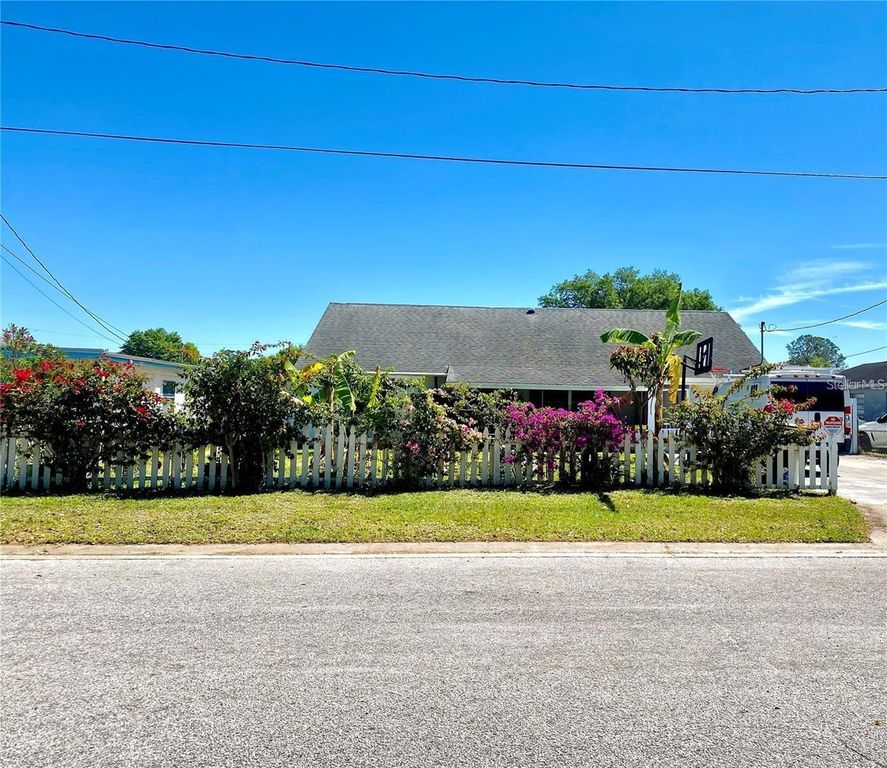 607 N FORREST AVENUE, Kissimmee, FL 34741