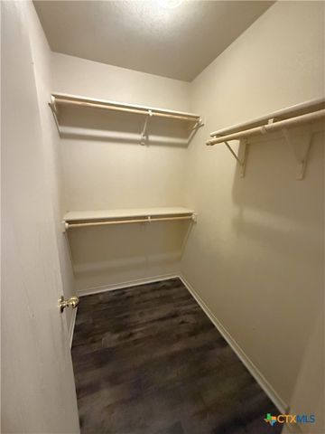 415 E 4th Avenue B, Belton, TX 76513