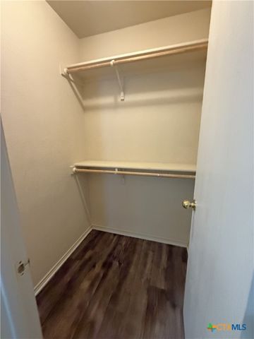 415 E 4th Avenue B, Belton, TX 76513