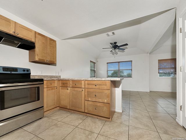505 Indian Crossing, Jourdanton, TX 78026