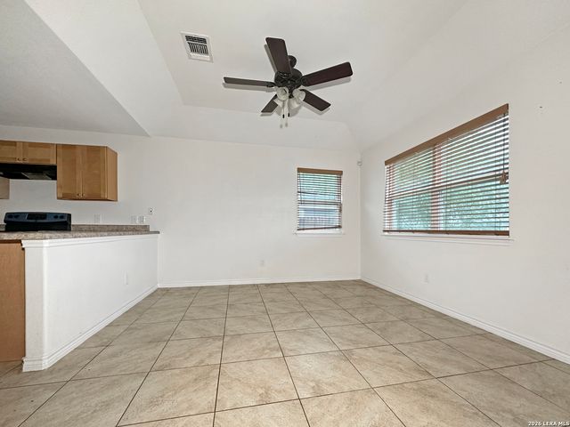505 Indian Crossing, Jourdanton, TX 78026