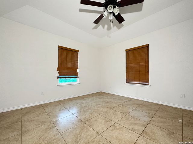 505 Indian Crossing, Jourdanton, TX 78026