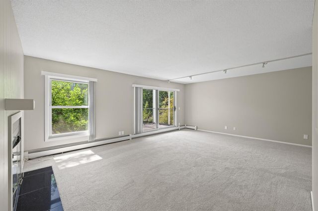 3020 Saint Albans Mill Road 205, Hopkins, MN 55305