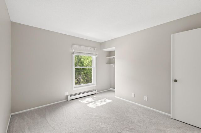 3020 Saint Albans Mill Road 205, Hopkins, MN 55305