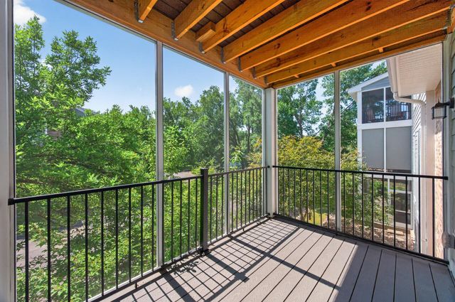 3020 Saint Albans Mill Road 205, Hopkins, MN 55305