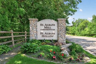3020 Saint Albans Mill Road 205, Hopkins, MN 55305