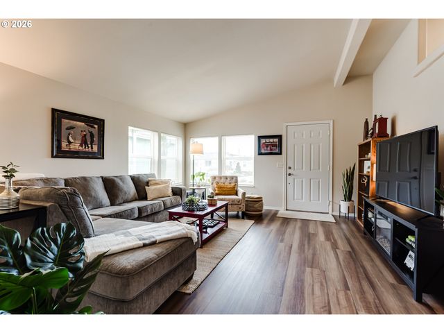 3700 BABCOCK Ln 119, Eugene, OR 97401