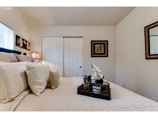 3700 BABCOCK Ln 119, Eugene, OR 97401