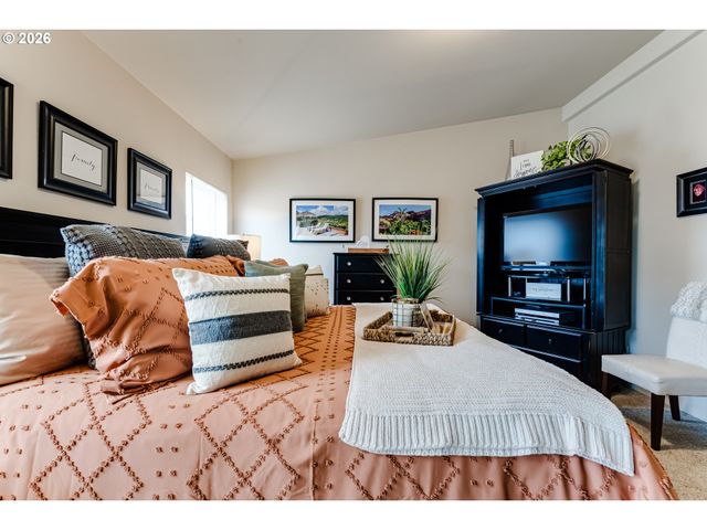 3700 BABCOCK Ln 119, Eugene, OR 97401