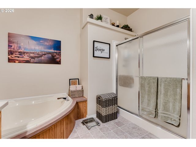 3700 BABCOCK Ln 119, Eugene, OR 97401