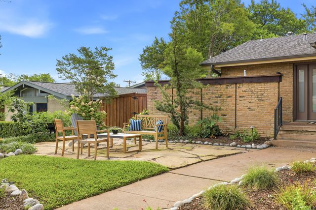 10118 Medlock Drive, Dallas, TX 75218