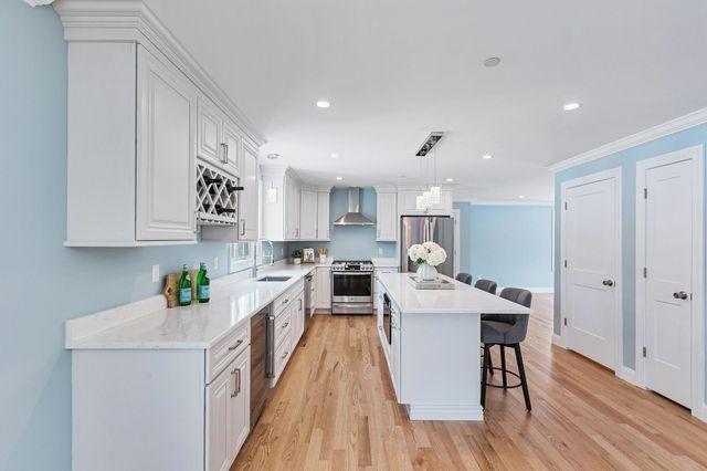 343 Island Pond Road, Derry, NH 03038