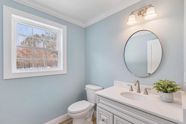 343 Island Pond Road, Derry, NH 03038