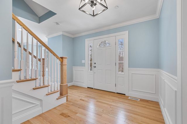 343 Island Pond Road, Derry, NH 03038