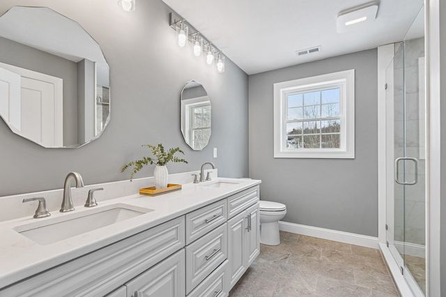 343 Island Pond Road, Derry, NH 03038