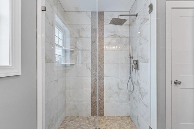 343 Island Pond Road, Derry, NH 03038