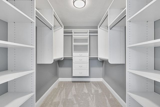 343 Island Pond Road, Derry, NH 03038