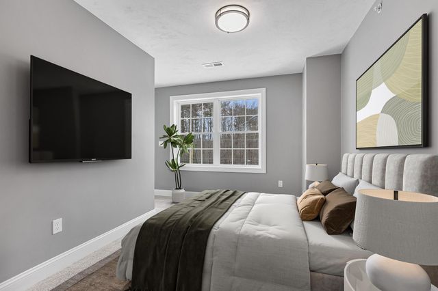 343 Island Pond Road, Derry, NH 03038