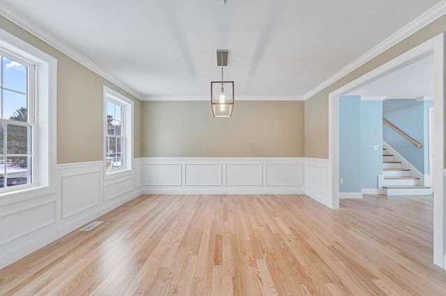 343 Island Pond Road, Derry, NH 03038