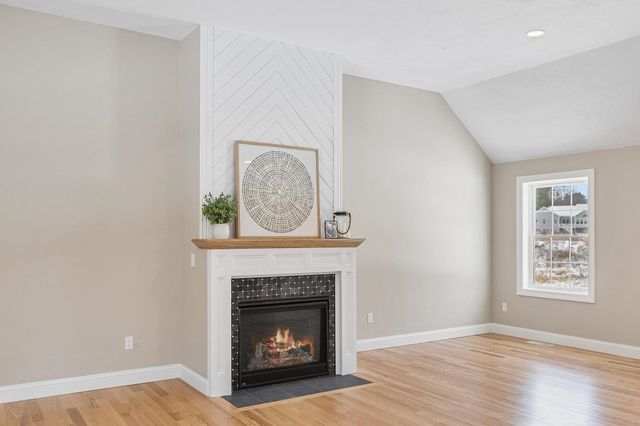 343 Island Pond Road, Derry, NH 03038