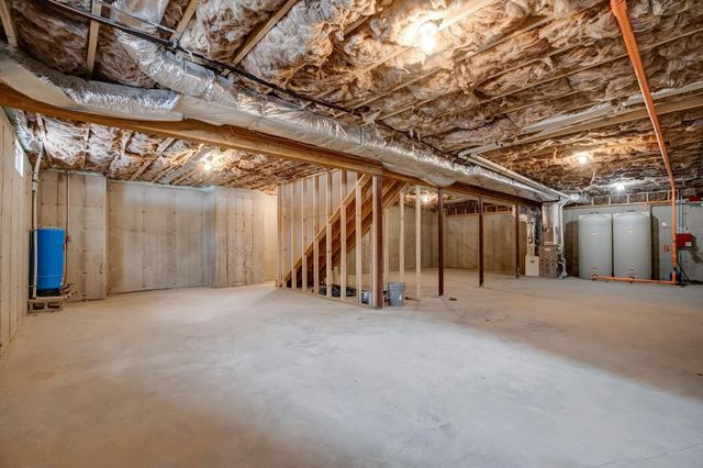 343 Island Pond Road, Derry, NH 03038