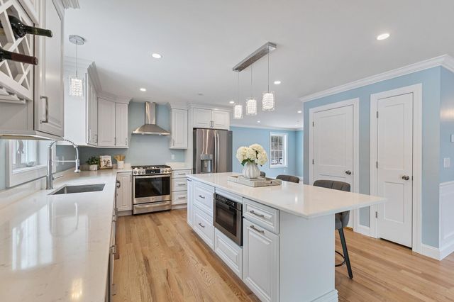 343 Island Pond Road, Derry, NH 03038