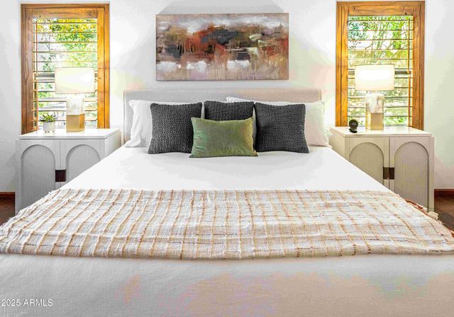 5426 E LIBBY Street, Scottsdale, AZ 85254