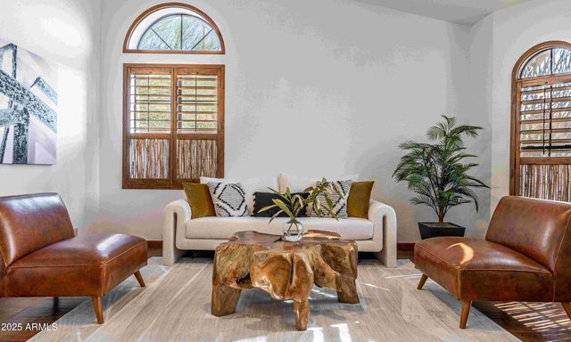 5426 E LIBBY Street, Scottsdale, AZ 85254