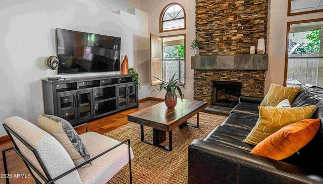 5426 E LIBBY Street, Scottsdale, AZ 85254