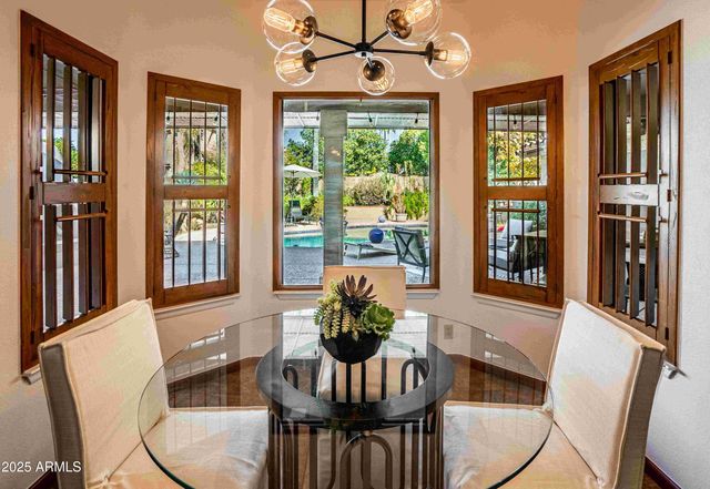 5426 E LIBBY Street, Scottsdale, AZ 85254