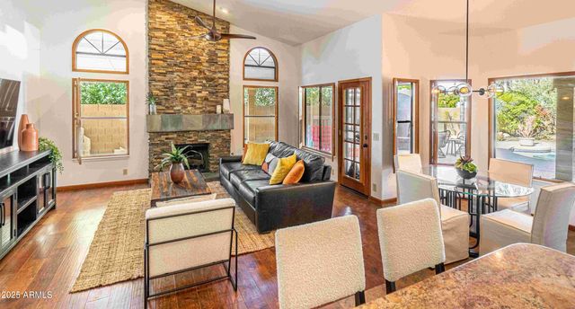 5426 E LIBBY Street, Scottsdale, AZ 85254