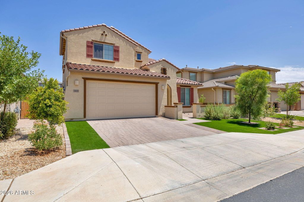 5819 N 88TH Lane, Glendale, AZ 85305 — photo 2