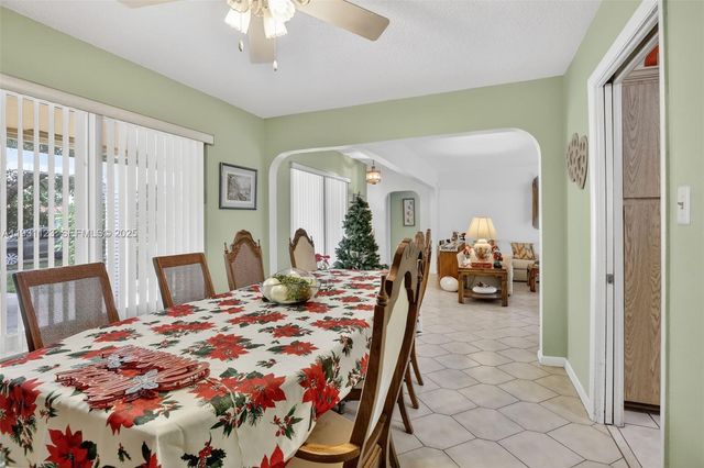 2221 NW 82nd Way, Pembroke Pines, FL 33024